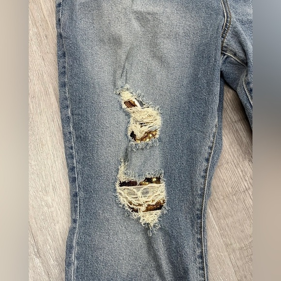 Torrid Light Wash Gold Sequin Jeans - New - Size 20 SHORT - Picture 3 of 4